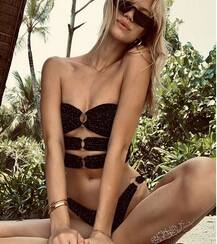 हॉट बिकिनी फोटो पोस्ट कर इस हसीना ने इंटरनेट पर मचाया धमाल, जानें कौन है ये