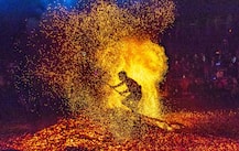 चीन की एक जानलेवा परंपरा जिसकी तस्वीरों से दहलता है दिल