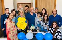 ऋतिक रोशन के बर्थडे पर हुआ डबल सेलिब्रेशन, पापा राकेश रोशन और एक्स वाइफ ने बनाया यादगार