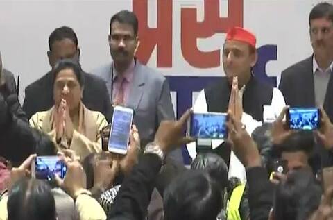 SP-BSP गठबंधन का एलान करते हुए मायावती ने कहा- कांग्रेस को बोफोर्स ने हराया, बीजेपी राफेल के कारण हारेगी SP-BSP गठबंधन का एलान करते हुए मायावती ने कहा- कांग्रेस को बोफोर्स ने हराया, बीजेपी राफेल के कारण हारेगी