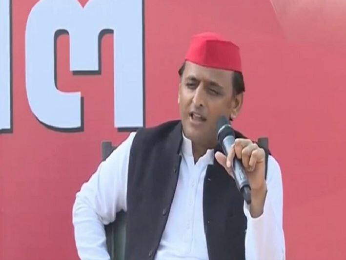 अखिलेश यादव पर बीजेपी का हमला, कहा- जो पिता और चाचा का न हुआ वो ‘बुआ’ का क्या होगा bjp attack Akhilesh Yadav after Alliance with bsp अखिलेश यादव पर बीजेपी का हमला, कहा- जो पिता और चाचा का न हुआ वो ‘बुआ’ का क्या होगा