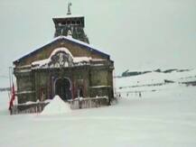 -17 डिग्री सर्दी से बुरा हुआ केदारनाथ का हाल, बर्फ पिघलाकर मिल रहा है पीने लायक पानी, पुनर्निर्माण का काम भी ठप