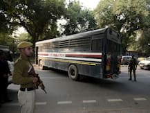 दिल्ली पुलिस ने जम्मू-कश्मीर से हिजबुल के 2 आतंकियों को किया गिरफ्तार, एक नाबालिग भी शामिल