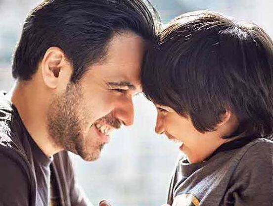 ईमरान हाशमी के बेटे का कैंसर पूरी तरह से हुआ ठीक, 5 साल तक किया लंबा इलाज और इंतजार Emraan Hashmi Son aayan hashmi get cancer free after 5 years long treatment ईमरान हाशमी के बेटे का कैंसर पूरी तरह से हुआ ठीक, 5 साल तक किया लंबा इलाज और इंतजार