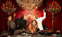 बेहद हॉट अंदाज में बर्थडे पार्टी में फोटो खिंचवाते नजर आई किम कर्दाशियां, देखें तस्वीरें