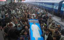 Mayawati Birthday: तस्वीरों में देखें, राजनीति के छात्र से क्षत्रप बनने तक की कहानी