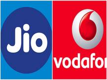 Vodafone के 1,499 रुपये और Reliance Jio के 1,699 प्रीपेड प्लान के बीच टक्कर, यूजर्स को ये फायदा