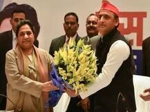 सर्वे: यूपी में NDA पर भारी पड़ सकता है बुआ-बबुआ का महागठबंधन, जानें किसको मिलेंगी कितनी सीटें