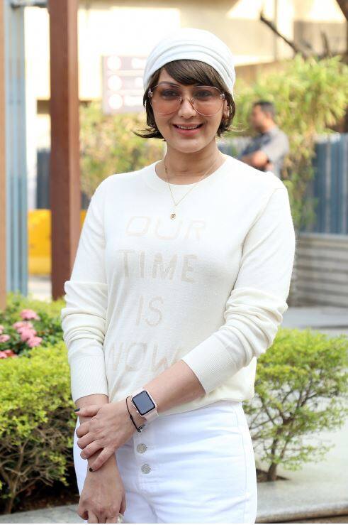 सोनाली ने इस लाइव चैट के जरिए अपने फैंस और चाहने वालों को उनका साथ देने के लिए शुक्रिया भी कहा.