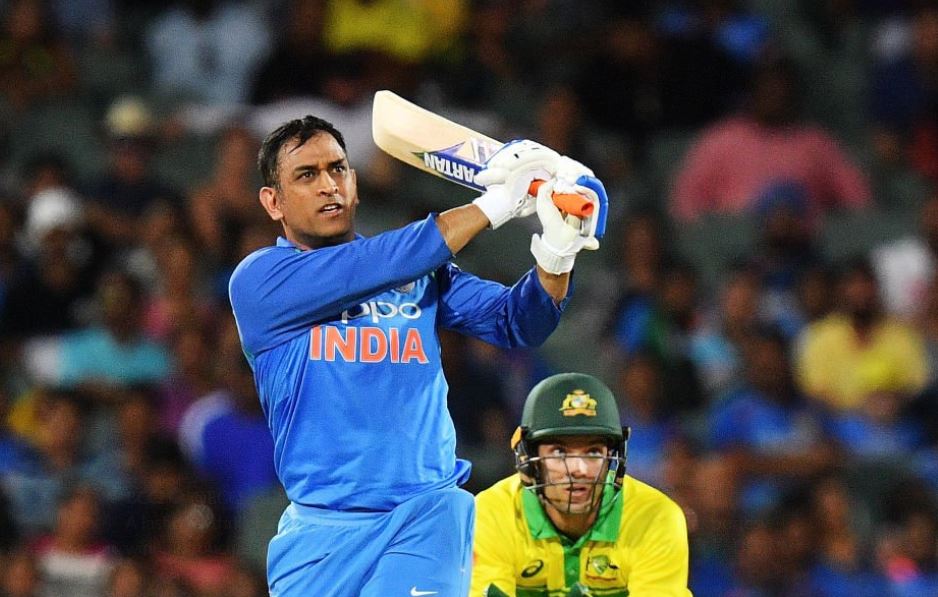 जमकर बोला कोहली और धोनी का बल्ला, भारत ने ऑस्ट्रेलिया को दूसरे वनडे में 6 विकेट से हराया