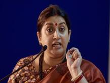 वाराणसी: स्मृति ईरानी का नवजोत सिंह सिद्धू पर हमला, बताया आधुनिक भारत का ‘जयचंद’ 