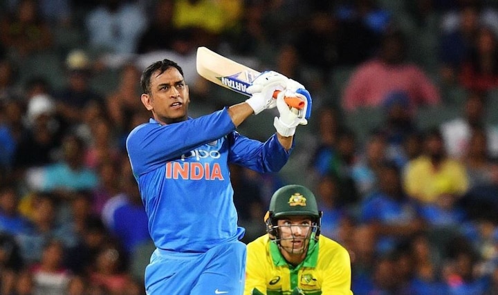factual details of msd performance to those who thinks dhoni do not fit in indian odi team BLOG: धोनी का छक्का और आलोचना का कुकुरमुत्ता