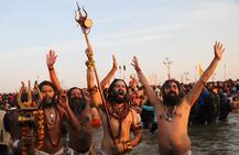 Kumbh Mela 2019: कुंभ की पांच अनदेखी तस्वीरें, स्नान से लेकर शिव के आह्वान तक