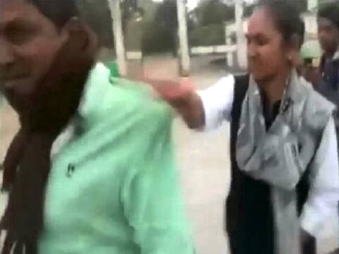 जानें- गाली देती BSP विधायक रामबाई के वायरल वीडियो का सच जानें- गाली देती BSP विधायक रामबाई के वायरल वीडियो का सच