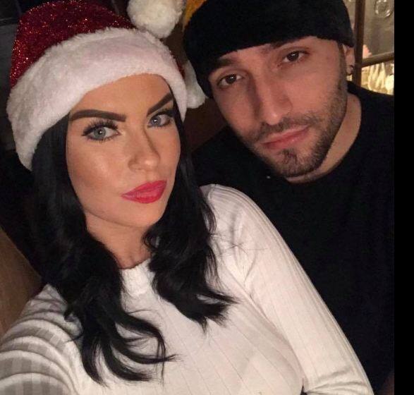 इन दोनों के दोस्तौ इस प्यार को सिर्फ हॉलीडे लव का नाम दे रहे थे. जिसे टाइम पास भी कहते हैं लेकिन दोनों ने अपने दोस्तों को गलत साबित कर दिया. अब 2 साल बाद दोनों साथ में रहते हैं.