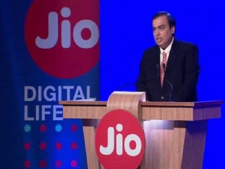 रिलायंस Jio की एक और बड़ी डील, PIF ने किया 11,367 करोड़ रुपये के निवेश का एलान Reliance Jio one more deal completed, PIF will invest 11367 crore rupees रिलायंस Jio की एक और बड़ी डील, PIF ने किया 11,367 करोड़ रुपये के निवेश का एलान