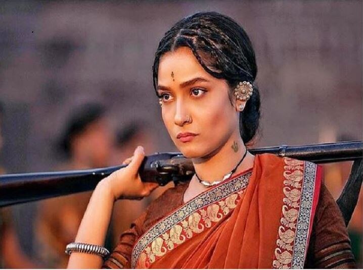 Ankita Lokhande credited her success to her parents, She is doing debut with Manikarnika: The Queen of Jhansi in Bollywood अंकिता लोखंडे ने खोला अपनी सफलता का राज, 'मणिकर्णिका' से कर रही हैं बॉलीवुड डेब्यू