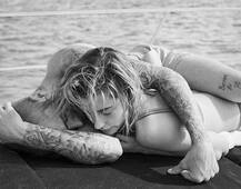 पार्टनर संग हदें पार करती इन हसीनाओं ने पोस्ट की तस्वी‍रें, देखेंगे तो आप भी हो जाएंगे शर्मसार