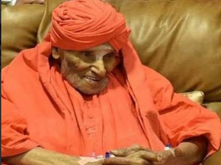Karnataka: Siddaganga Math chief Sri Shivakumara Swamiji passed away कर्नाटक: 111 साल की उम्र में सिद्धगंगा मठ के प्रमुख का निधन, अंतिम दर्शन के लिए लगा नेताओं का तांता