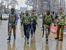 पुलवामा मुठभेड़: 16 घंटे और जैश कमांडर कामरान ढेर, 5 जवान शहीद, DIG समेत 3 घायल