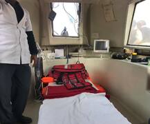 Kumbh Mela 2019: पवित्र संगम तट पर तैनात है जल एंबुलेंस, आईसीयू से लेकर डिलीवरी कराने तक की है व्यवस्था