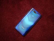 Honor View 20 स्मार्टफोन 48MP कैमरे के साथ हुआ लॉन्च, जानिए कीमत और फीचर्स