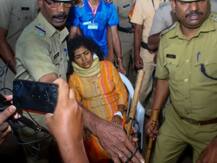 सबरीमाला मंदिर में दाखिल होकर इतिहास रचने वाली कनक दुर्गा को घर वालों ने बाहर निकाला, पहले सास ने की थी पिटाई