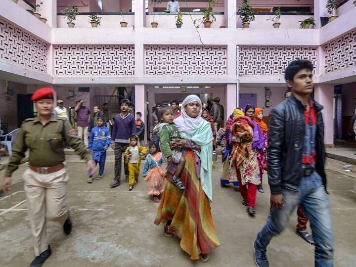 31 Rohingyas trapped in no men's land brought to India 'नो मेंस लैंड' में फंसे 31 रोहिंग्याओं को भारत लाया गया, देश ने साफ किया ताज़ा स्टैंड