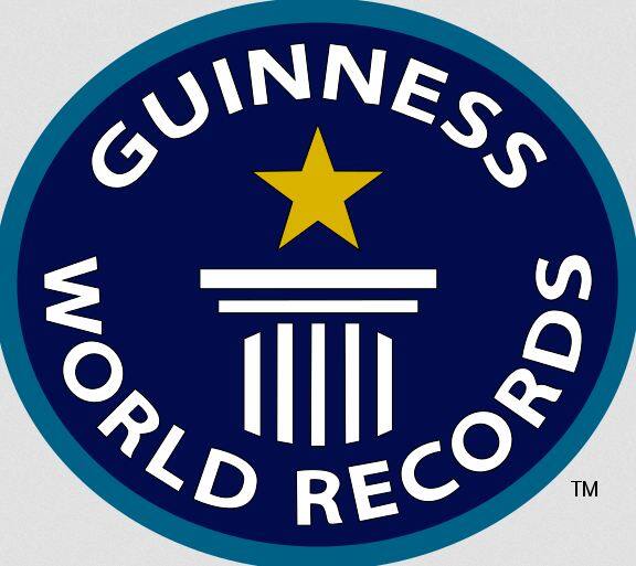 क्या आप जानते हैं बॉलीवुड में कई ऐसे सितारे हैं जो गिनीज बुक ऑफ वर्ल्ड रिकॉर्ड में अपना नाम दर्ज करवा चुके हैं. चलिए जानते हैं किस वजह से इन सितारों का नाम आया गिनीज वर्ल्ड रिकॉर्ड में. फोटोः गूगल फ्री इमेज