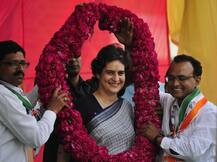 राहुल-प्रियंका: बॉन्डिंग ऐसी की राजनीति की कड़ी धूप और बारिश में बहन हर वक्त भाई के साथ रहती है