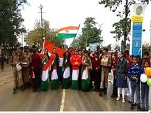 गोरखपुर: नेताजी की जयंती पर निकली 13 किलोमीटर लंबी तिरंगा यात्रा, रास्ते भर हुआ स्वागत