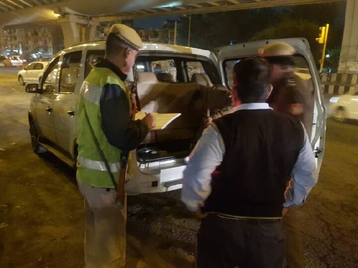 गणतंत्र दिवस: जैश के दो आतंकी दिल्ली से गिरफ्तार, लाजपत नगर में हमले की थी कथित योजना JeM Terrorists arrested for allegedly planning attacks on Republic Day celebrations in Delhi गणतंत्र दिवस: जैश के दो आतंकी दिल्ली से गिरफ्तार, लाजपत नगर में हमले की थी कथित योजना