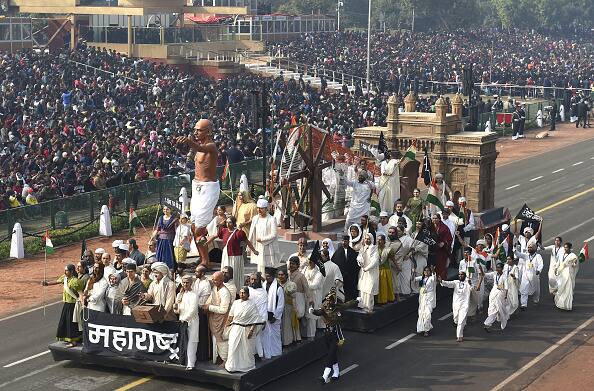 इस साल गांधी जी की 150वीं जयंती मना रहा है और इसी की झलक राजपथ पर दिखाई देगी.