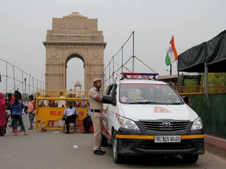 Republic Day 2019 more than twenty five thousand security shield deployed around Rajpath Republic Day: दिल्ली में करीब 25000 सुरक्षाकर्मी तैनात, राजपथ पर चेहरे पहचानने वाले कैमरे लगे
