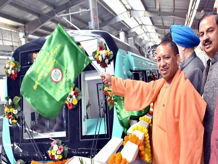 up cm yogi adityanath statement on priyanka gandhi entry in politics प्रियंका गांधी के राजनीति में आने पर बोले योगी- शून्य में शून्य जोड़ने पर शून्य ही बचता है