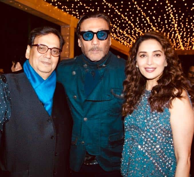 पार्टी में जैकी श्रॉफ भी पहुंचे थे. उनके अलावा माधुरी भी नज़र आईं. (तस्वीर: मानव मंगलानी)