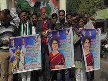 पोस्‍टरवारः प्रियंका बनीं मणिकर्णिका, गोरखपुर से प्रत्‍याशी बनाने की मांग