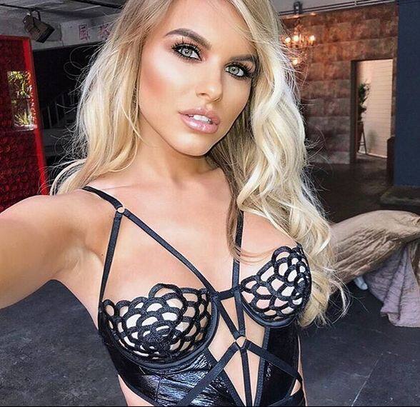 हालांकि हेली अपने ब्रेकअप के दुख को भुलाकर आगे बढ़ गई हैं और अपने काम में व्यस्त हैं. 