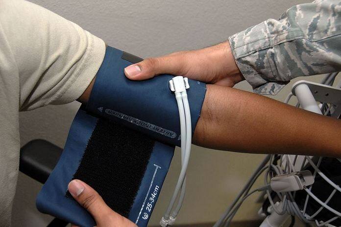 रिसर्च के नतीजों में पाया गया कि हाई ब्लड प्रेशर से लेकर लो ब्लड प्रेशर तक को नियमित सेक्स करके ठीक किया जा सकता है. 