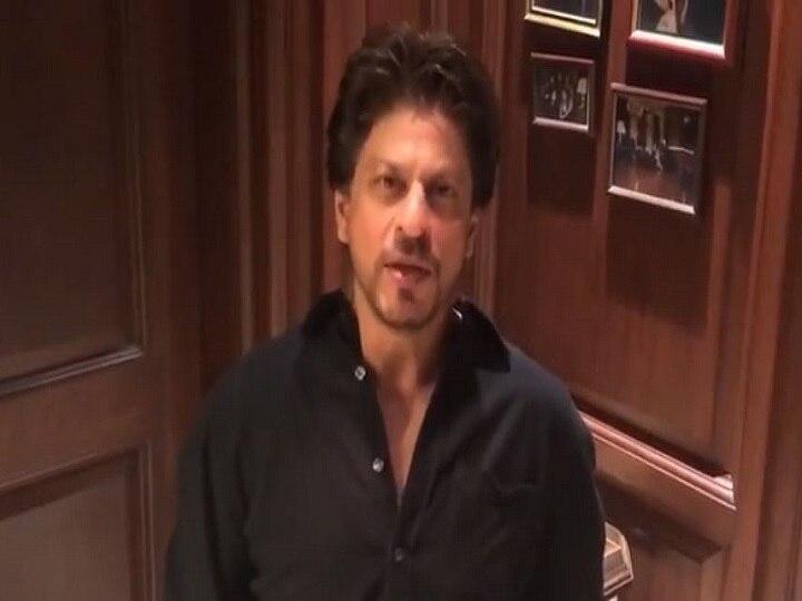 Shahrukh Khan को पहली तनख्वाह सिर्फ 50 रुपये मिली थी, एक कॉन्सर्ट में किया था काम