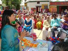 लखनऊ: अवैध खनन मामले में आईएएस बी चंद्रकला से ईडी ऑफिस में पूछताछ