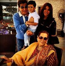 एकता कपूर से पहले ये बॉलीवुड सितारे भी सरोगेसी से बन चुके हैं पैरेंट्स, शाहरुख-आमिर भी शामिल