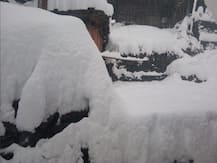 हिमाचल प्रदेश: बर्फबारी से ठंड बढ़ी, आगे भी भारी बारिश और बर्फबारी की संभावना