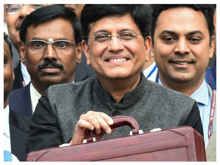 बजट 2019: पीयूष गोयल के पिटारे से महिलाओं के लिए निकले 1330 करोड़, सशक्तिकरण और सुरक्षा पर होंगे खर्च Budget 2019 Highlights Modi Sarkar Antrim Budget Summary BJP Government Aam Budget 2019 Key Points Women’s security And empowerment बजट 2019: पीयूष गोयल के पिटारे से महिलाओं के लिए निकले 1330 करोड़, सशक्तिकरण और सुरक्षा पर होंगे खर्च