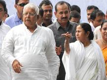 Mamata Vs CBI: केजरीवाल बोले- मोदी-शाह भारत के लिए खतरनाक, लालू बोले- ये तानाशाही का नंगा नाच