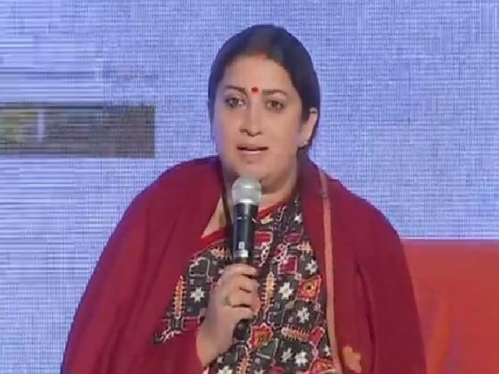 Smriti Irani Says Will quit politics the day pradhan sevak Narendra Modi hangs his boots स्मृति ईरानी बोलीं, PM मोदी के संन्यास लेने पर मैं भी छोड़ दूंगी राजनीति