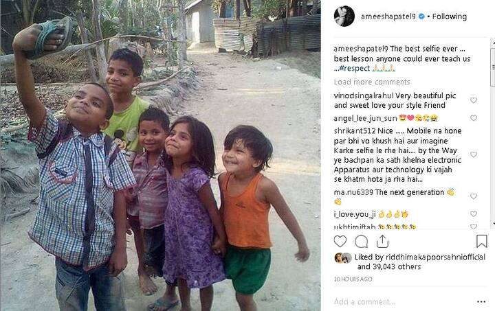 अमीषा पटेल ने इस तस्वीर को बेस्ट सेल्फी करार दिया है. 