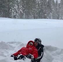 फैमिली के साथ विंटर्स के कुछ ऐसे मजे ले रहे हैं निक और प्रियंका, देखें तस्वीरें