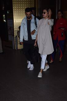 In Pics: न्यूजीलैंड से लौटे विरुष्का, अनुष्का शर्मा को फ्रंट सीट पर बैठाकर विराट कोहली ने की ड्राइविंग