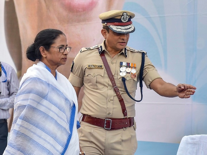 CBI vs Mamata Banerjee: Supreme Court directs Kolkata Police chief Rajeev Kumar to cooperate with CBI in Saradha chit fund scam CBI Vs ममता: SC का आदेश- राजीव कुमार से शिलांग में हो पूछताछ, गिरफ्तार नहीं करेगी एजेंसी